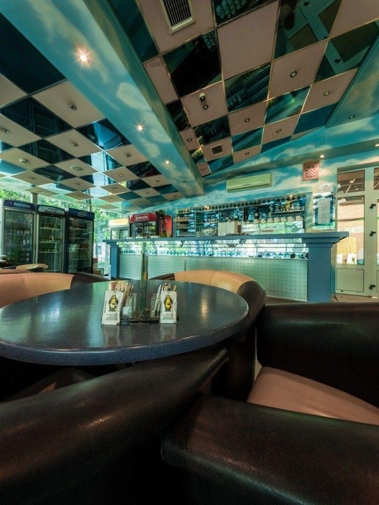 Hotel Macola Korenica Kültér fotó
