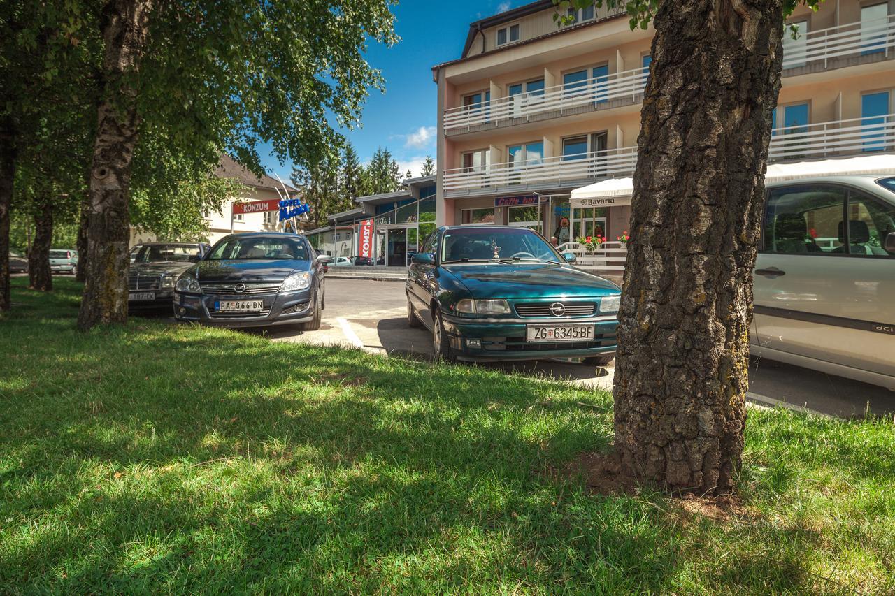 Hotel Macola Korenica Kültér fotó